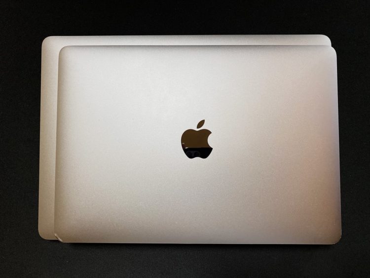 Macbook Pro 13インチとMacbook 12インチのサイズ比較