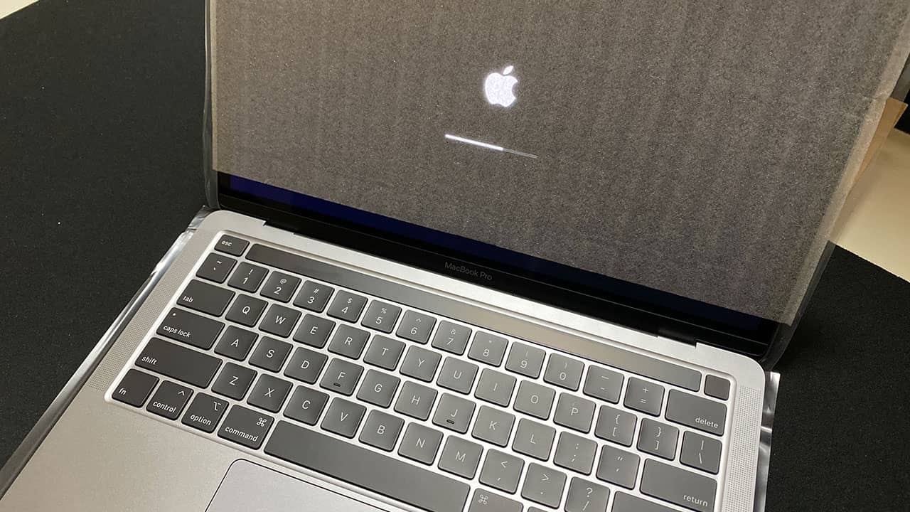 Macbook Pro 13インチ 修理