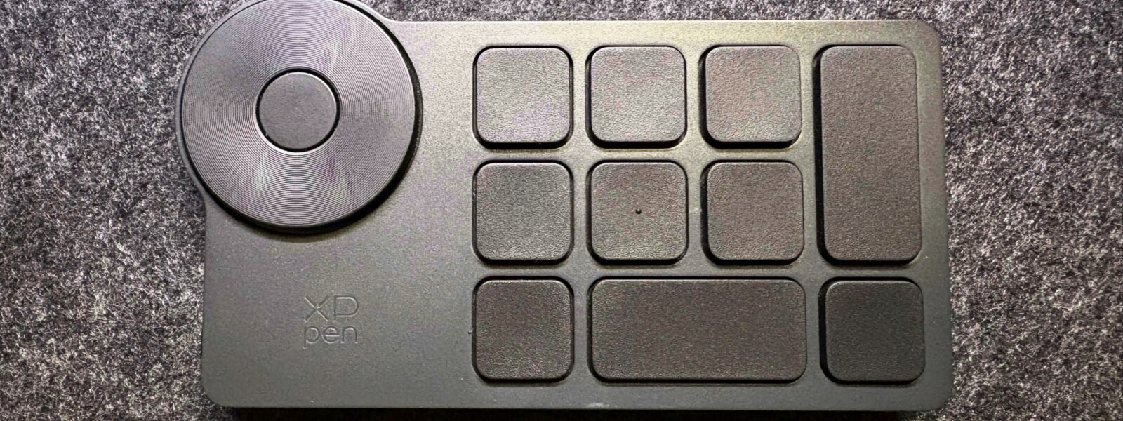 XPPenは小さく軽いのがメリットでもありデメリットにもなる
