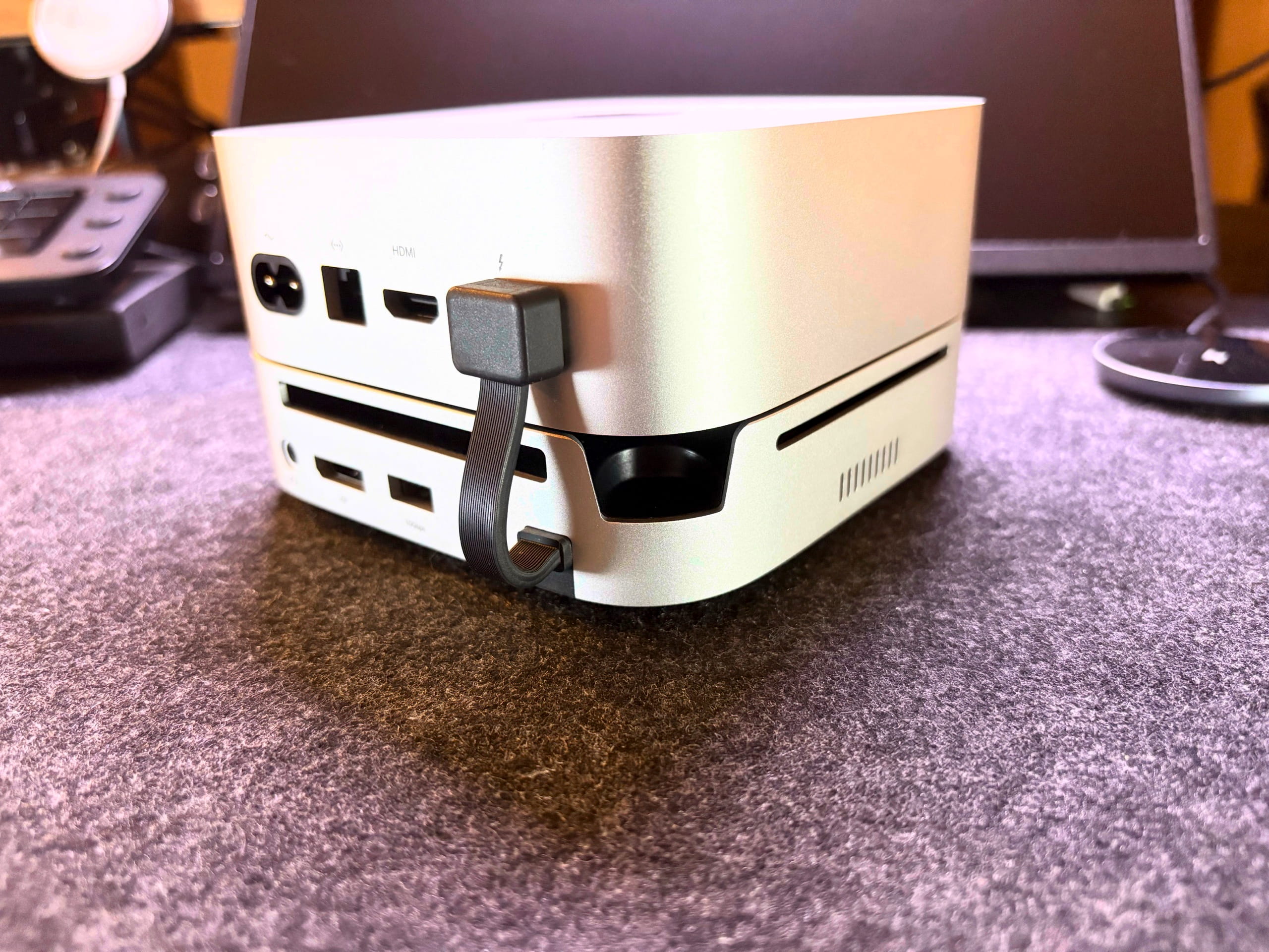 Mac mini M4 ドッキングステーション