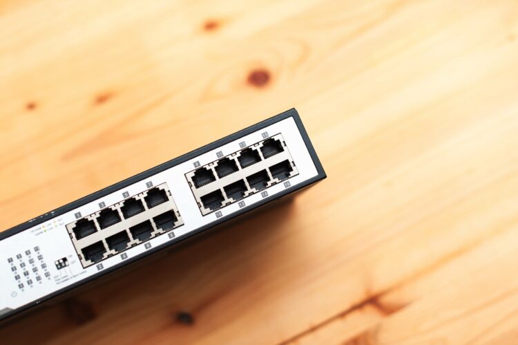 スイッチングハブ