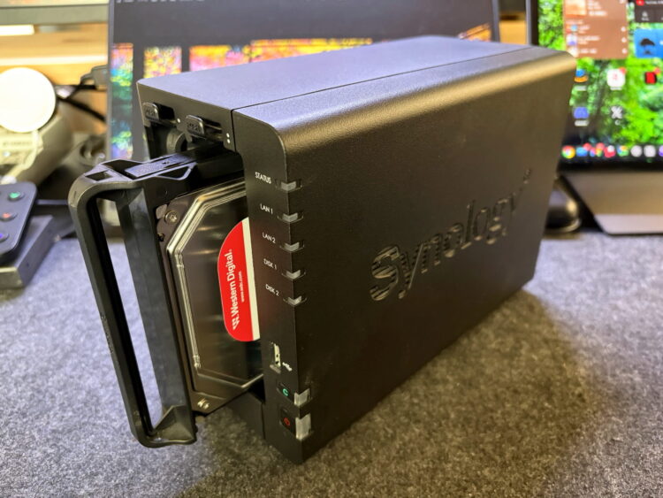 Synology NASとHDD