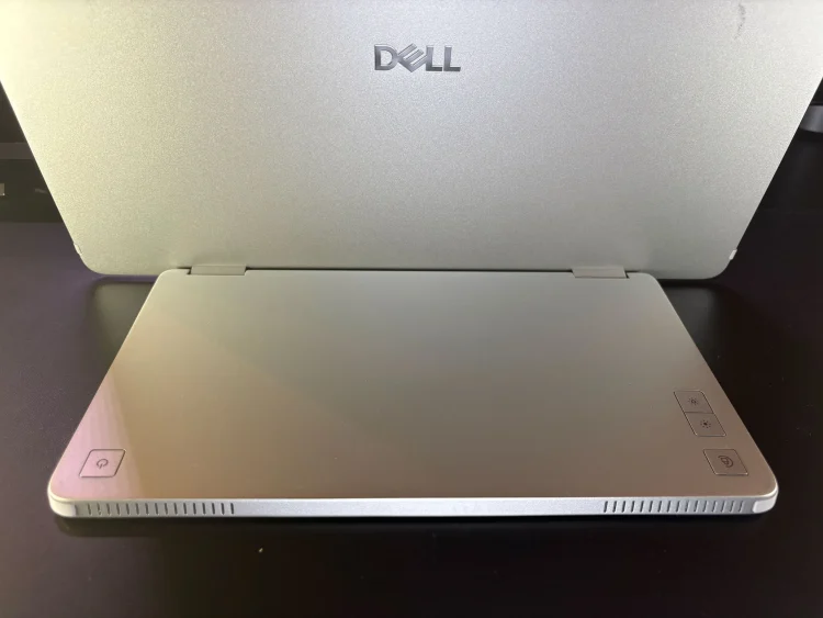 P1425 USB-Cポート スタンド側配置