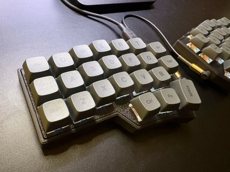 YIVU Corne V4