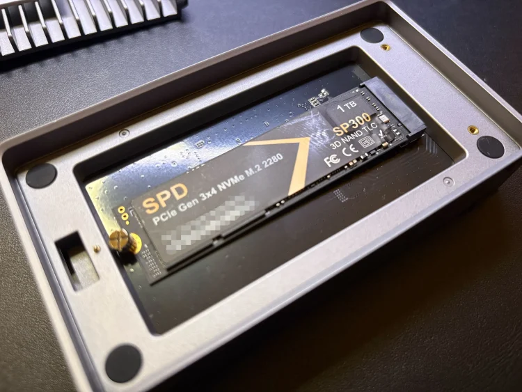UGREEN M.2 SSD 外付けケース