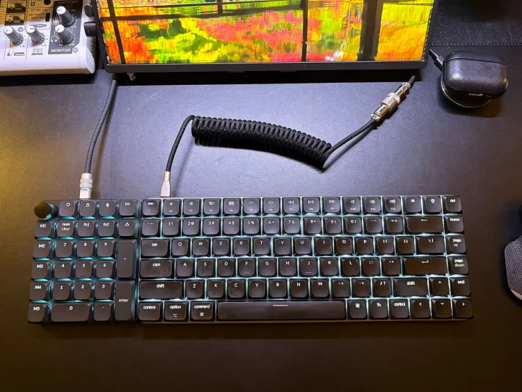 魅せるUSBケーブル