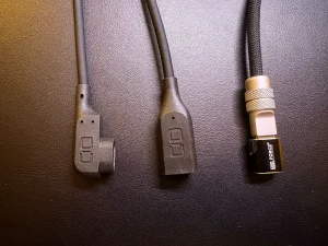 マグネット式USBケーブル